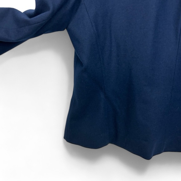 Pendleton Blazer Navy Blue Classic Cut 1 Button Hip Length Size 10 - Picture 4 of 7